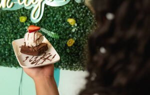 Lee más sobre el artículo El mundo de los helados: sabores, texturas y combinaciones para disfrutar sin límites